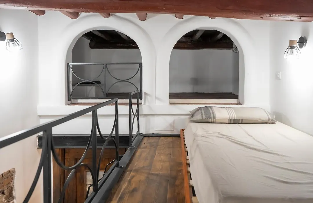 Home Domus Capocci - Rione Monti-1